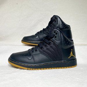 Jordan / Jet Black & Metallic Gold / Youth